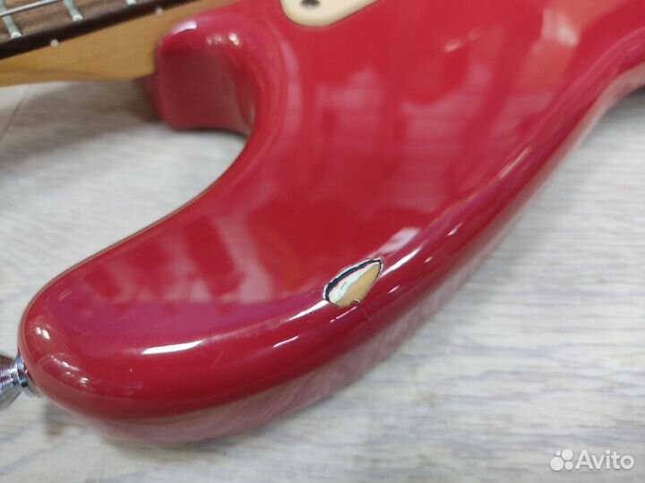 Электрогитара Fender Squier Bullet Strat