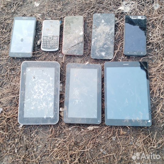 Планшеты, телефоны на запчасти