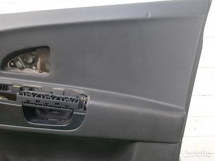 Обшивки дверей комплект KIA ceed (ED) 2010