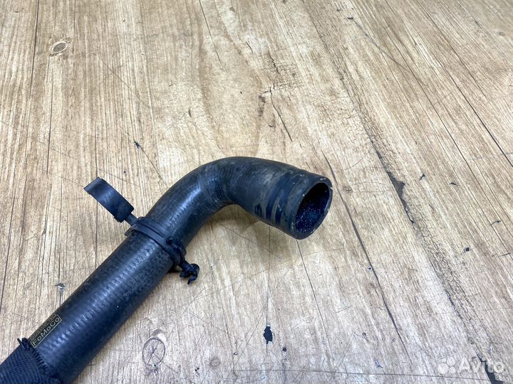 Патрубок радиатора Ford Focus 3 2011-2019г