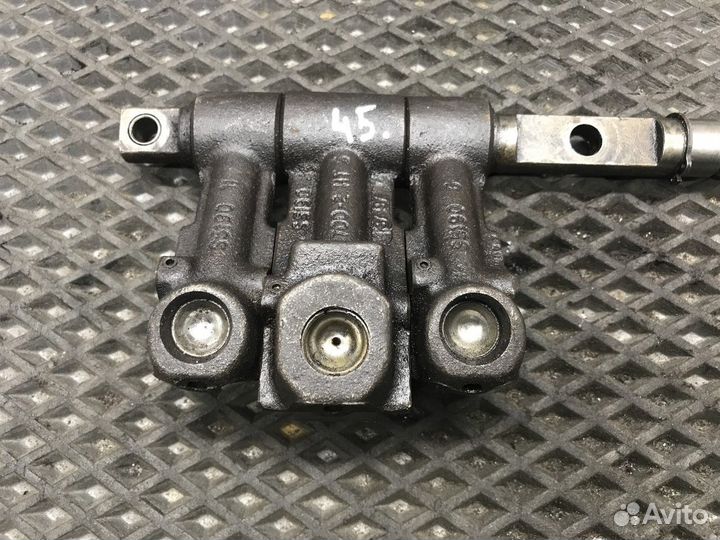 1398865 Вал рокеров Scania 5-series