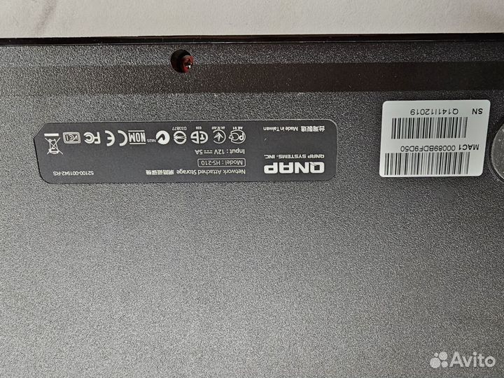 Silent NAS qnap HS-210 + два hdd wd Red 3Tb