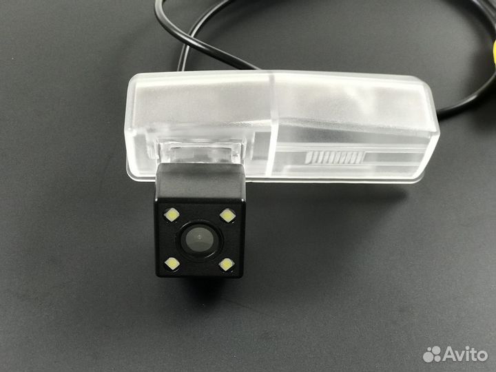 Камера заднего вида для Toyota RAV4