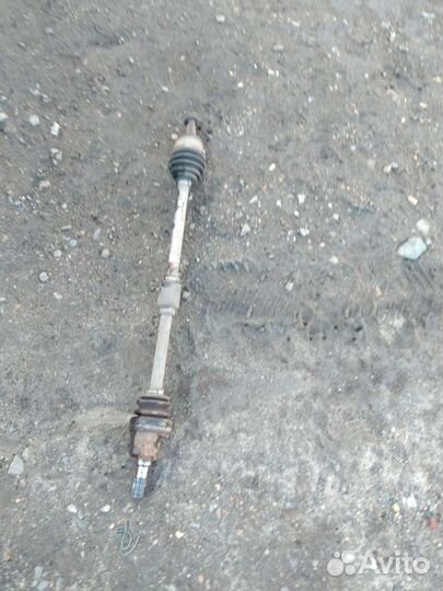 Привод правый под АКПП 1.6 Hyundai Elantra xd