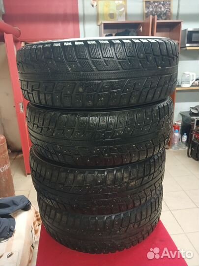 Kumho I'Zen KW22 205/60 R16