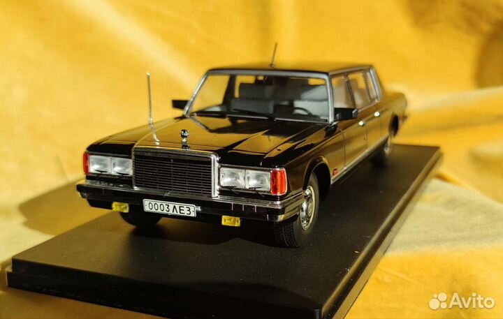 Коллекционная модель ЗИЛ 41047 ЗИЛ 115 ашет 1:24