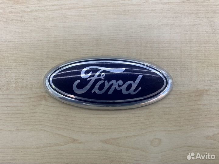 Эмблема Ford Накладная эмблема форд