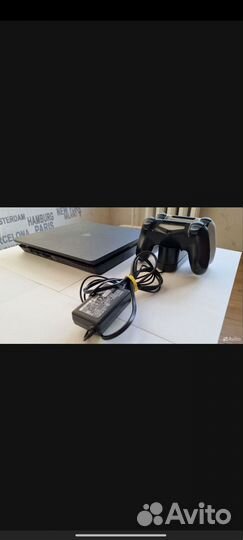 Игровая приставка ps4 slim с играми и 2 джостика