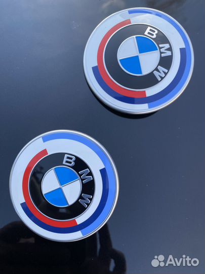 Эмблема bmw на капот