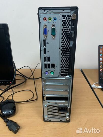Lenovo ThinkCentre (AMD A8/R7/4gb/500gb)