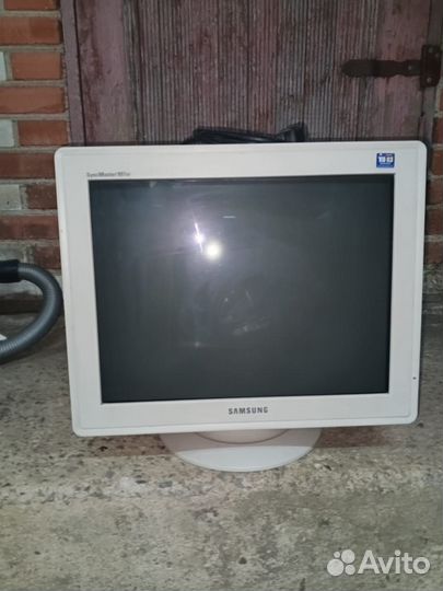 Монитор для компьютера 19 дюймов