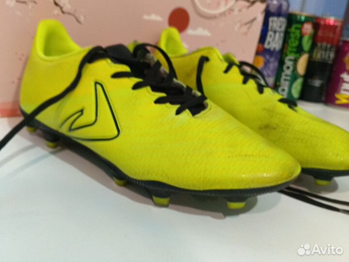 Футбольные бутсы демикс