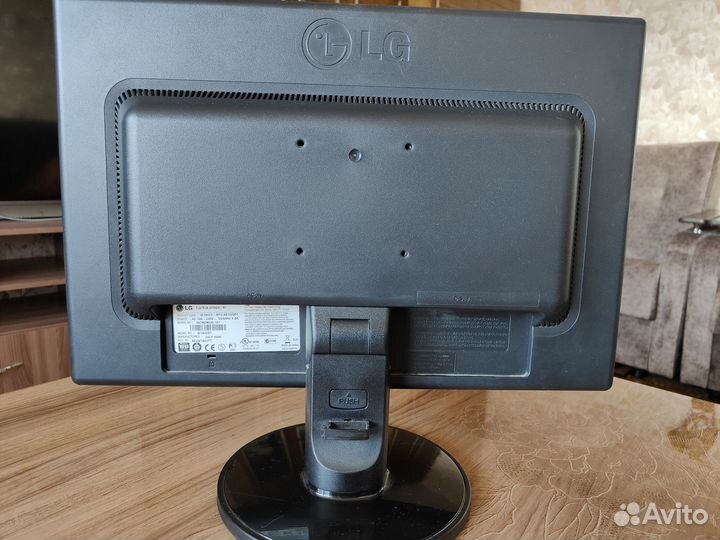 ЖК Монитор LG Flatron W1942S