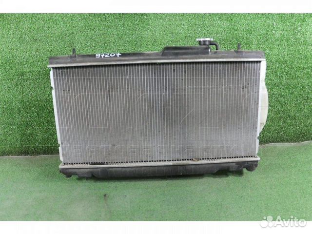 Радиатор охлаждения двигателя Subaru Legacy