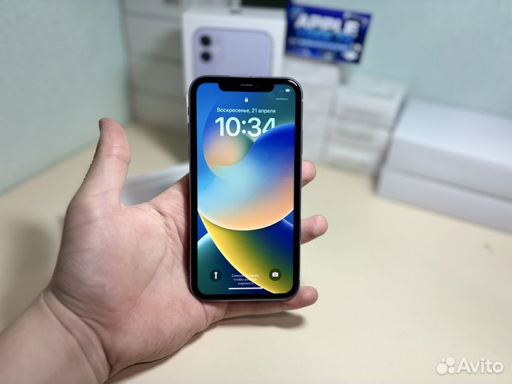 iPhone 11, 64 ГБ