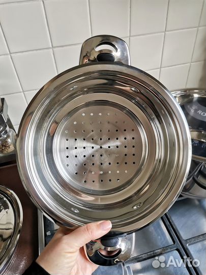 Набор новой посуды из 7 предметов