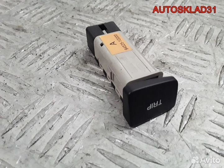 Кнопка многофункциональная Kia Rio 945251G000