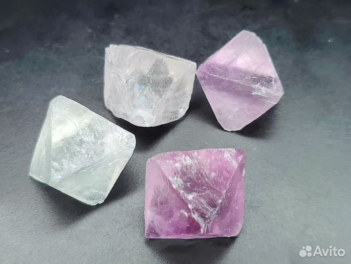 Флюорит полихромный. Природные кристаллы