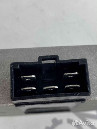 Стабилизатор (реле-регулятор напряжения) Scorpion