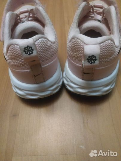 Кроссовки nike