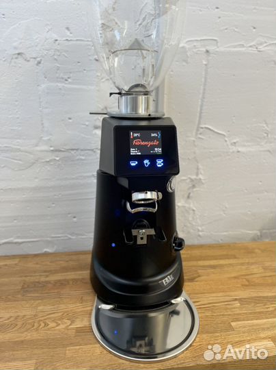 Кофемолка Fiorenzato F83e с держателем