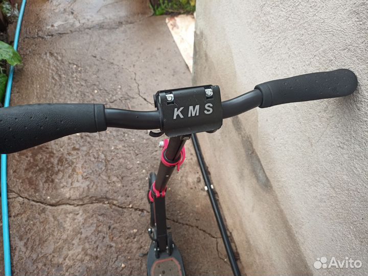 Самокат городской взрослый KMS SK-012