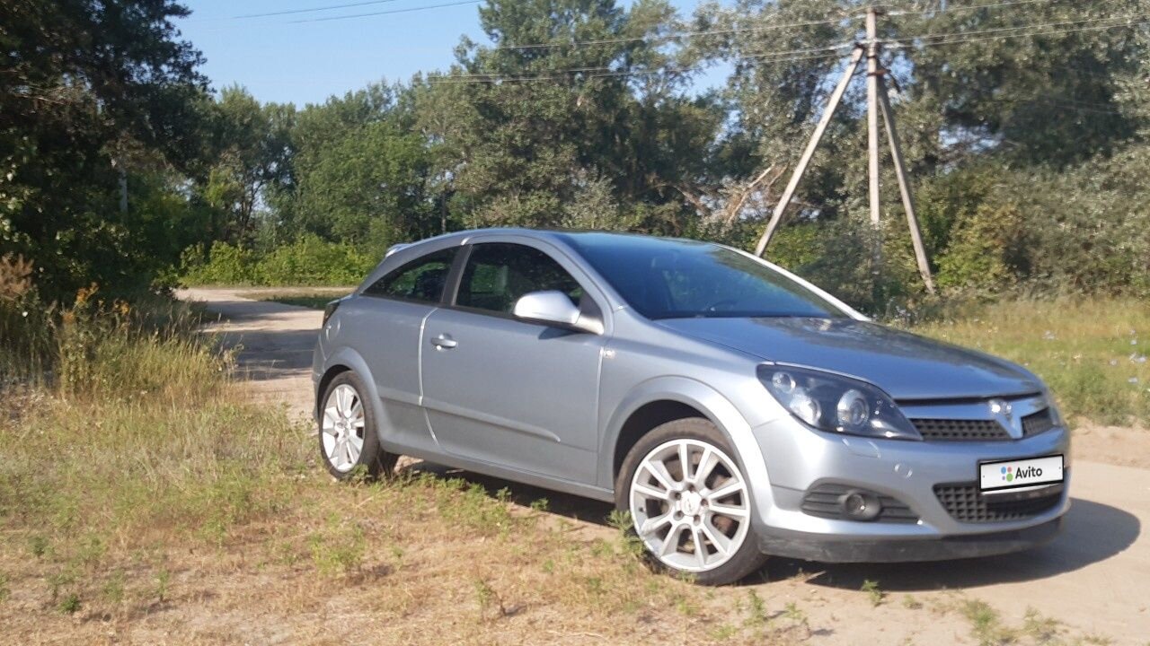 Opel Astra GTC: фото владельца