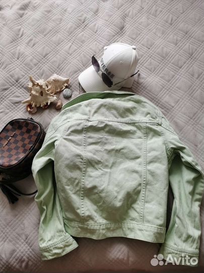 Джинсовая куртка для девочки 9-10 лет