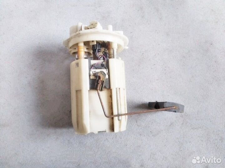 Топливный насос LADA Priora хетчбек 2009