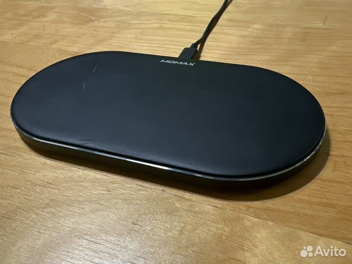 Беспроводная зарядка momax для смартфонов