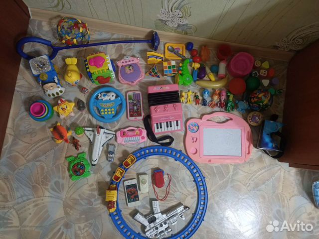 Корзина с игрушками для детей