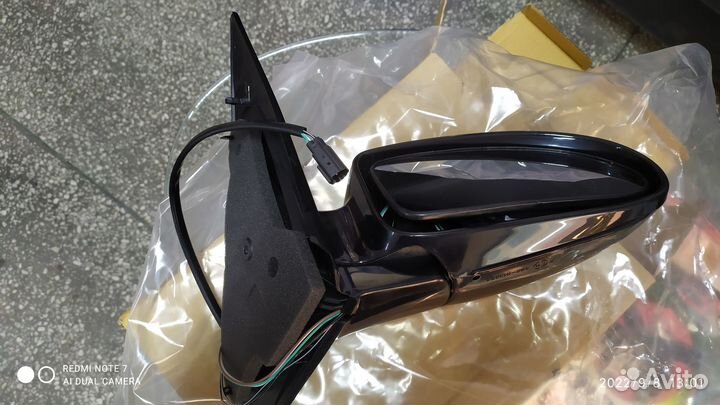 Зеркало правое на ford focus 98-04