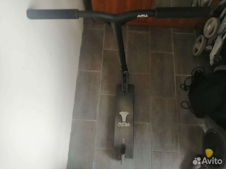 Трюковой самокат aztek