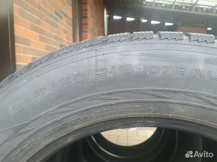 Nokian Tyres Hakkapeliitta R2 SUV 235/60 R18 107R