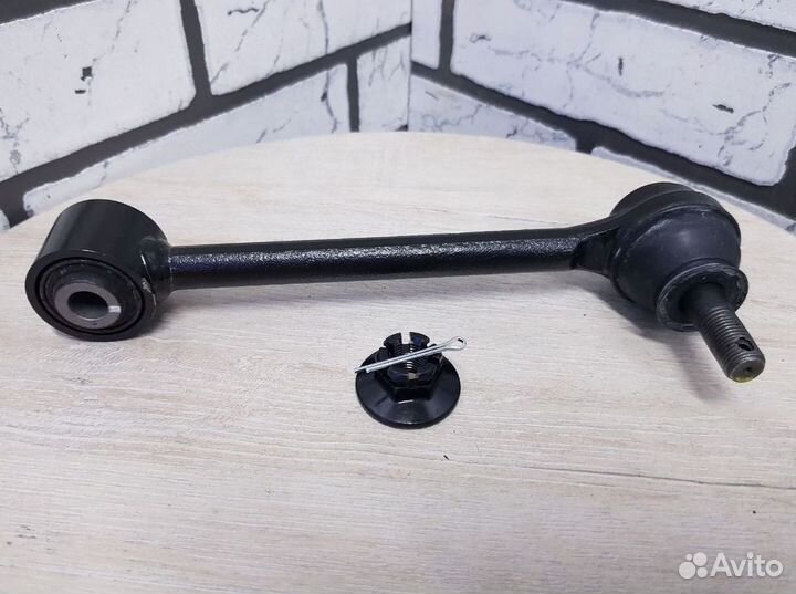 Рычаг подвески левый зад. нижний