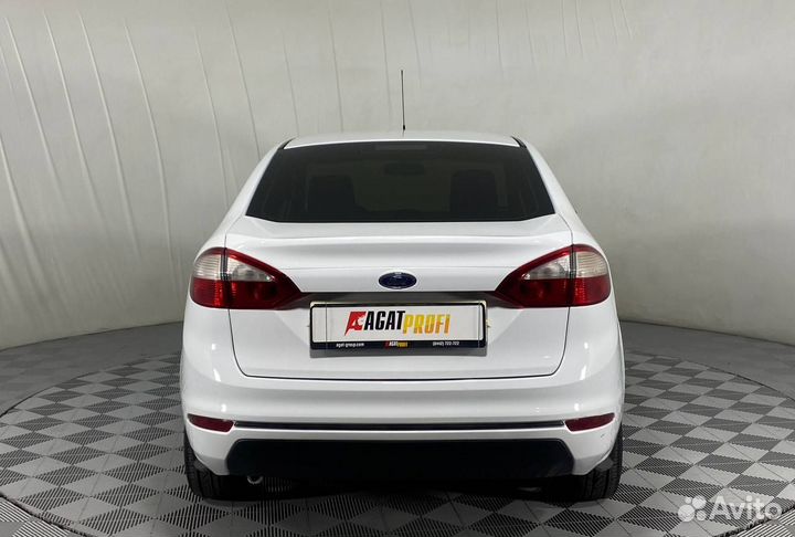 Ford Fiesta 1.6 МТ, 2015, 75 800 км