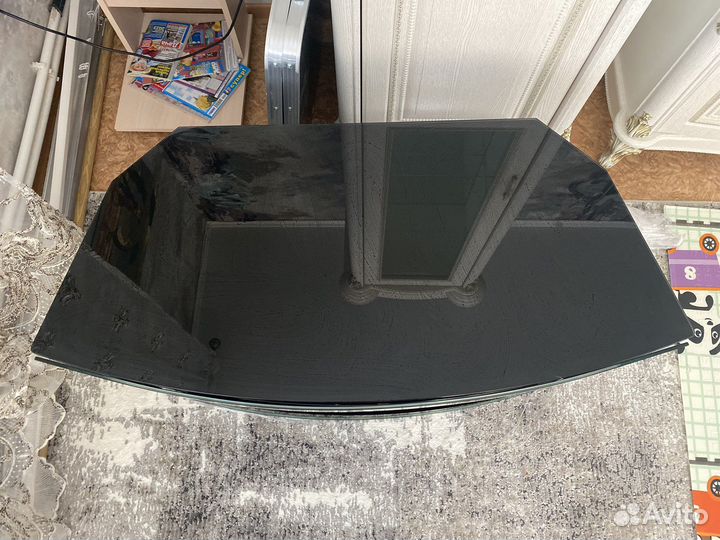 Стеклянная тумба