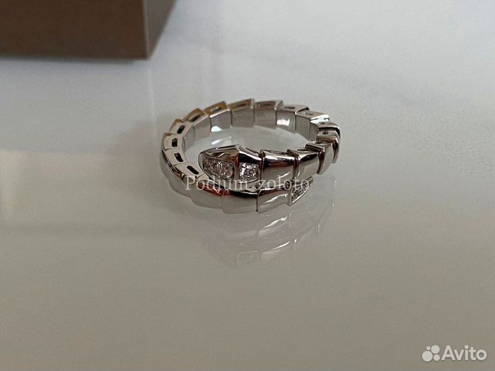 Кольцо Bvlgari serpenti белое золото с бриллиантам