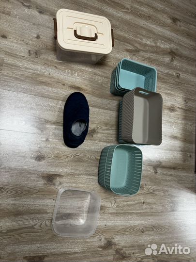 Контейнеры для хранения вещей