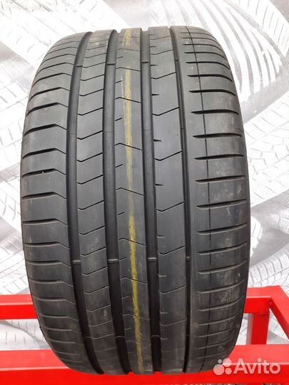 Pirelli P Zero PZ4 305/35 R21