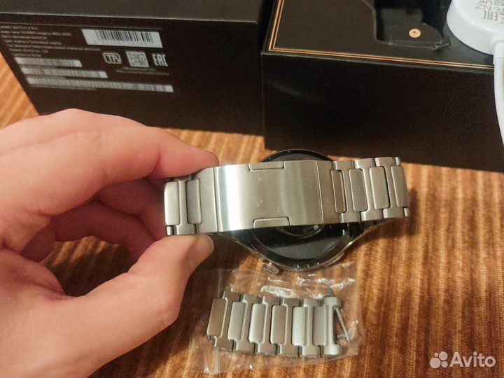 Huawei watch 4 PRO с неоригинальным титановым