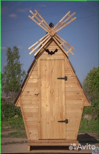 Уличный туалет деревянный TOP231