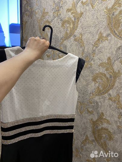 Продаю платье в хорошем состоянии