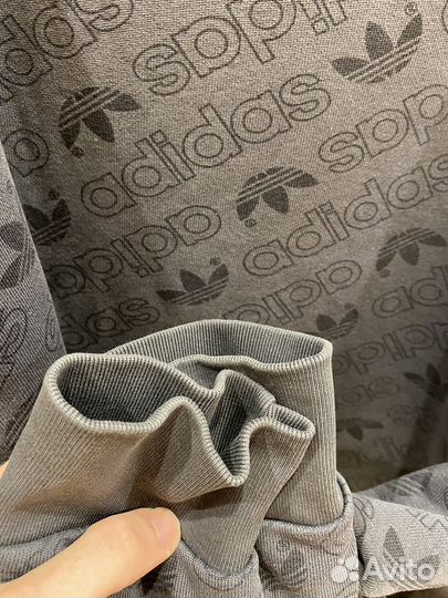 Свитшот adidas