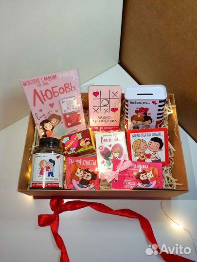 Сборка подарочных наборов с юмором и без