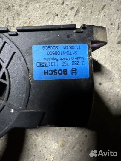 Электронная педаль газа priora