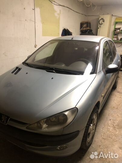 Peugeot 206 1.4 AT, 2004, 200 000 км