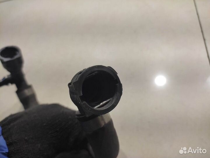 Патрубок системы охлаждения (BMW 7 G11/G12)