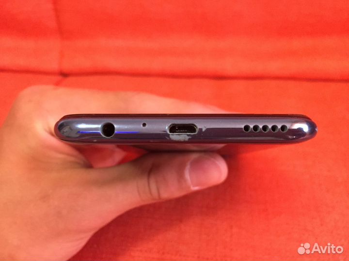 Продам Honor 10 Lite