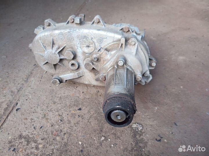 Раздаточная коробка NP241 Tahoe GMT400